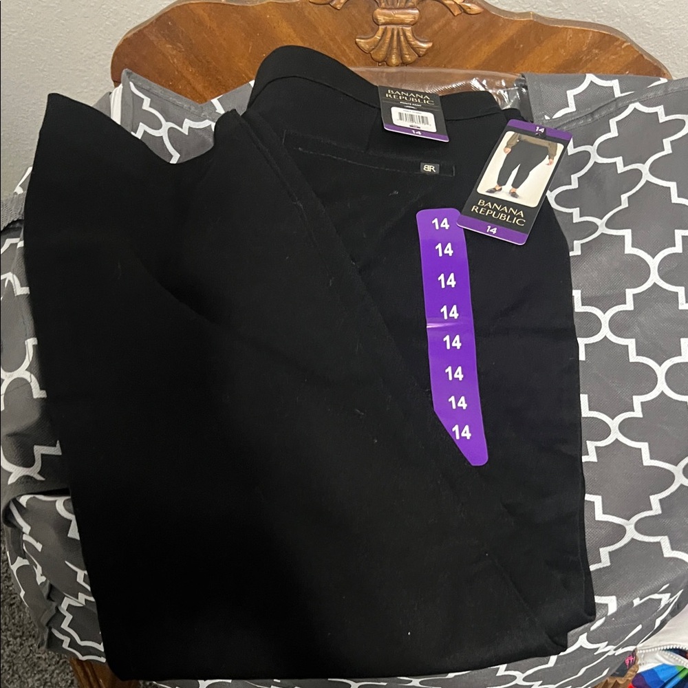 Banana Republic Classic Black Pants - Picture 3 of 7